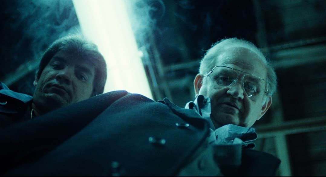 Robert Prosky in Thief